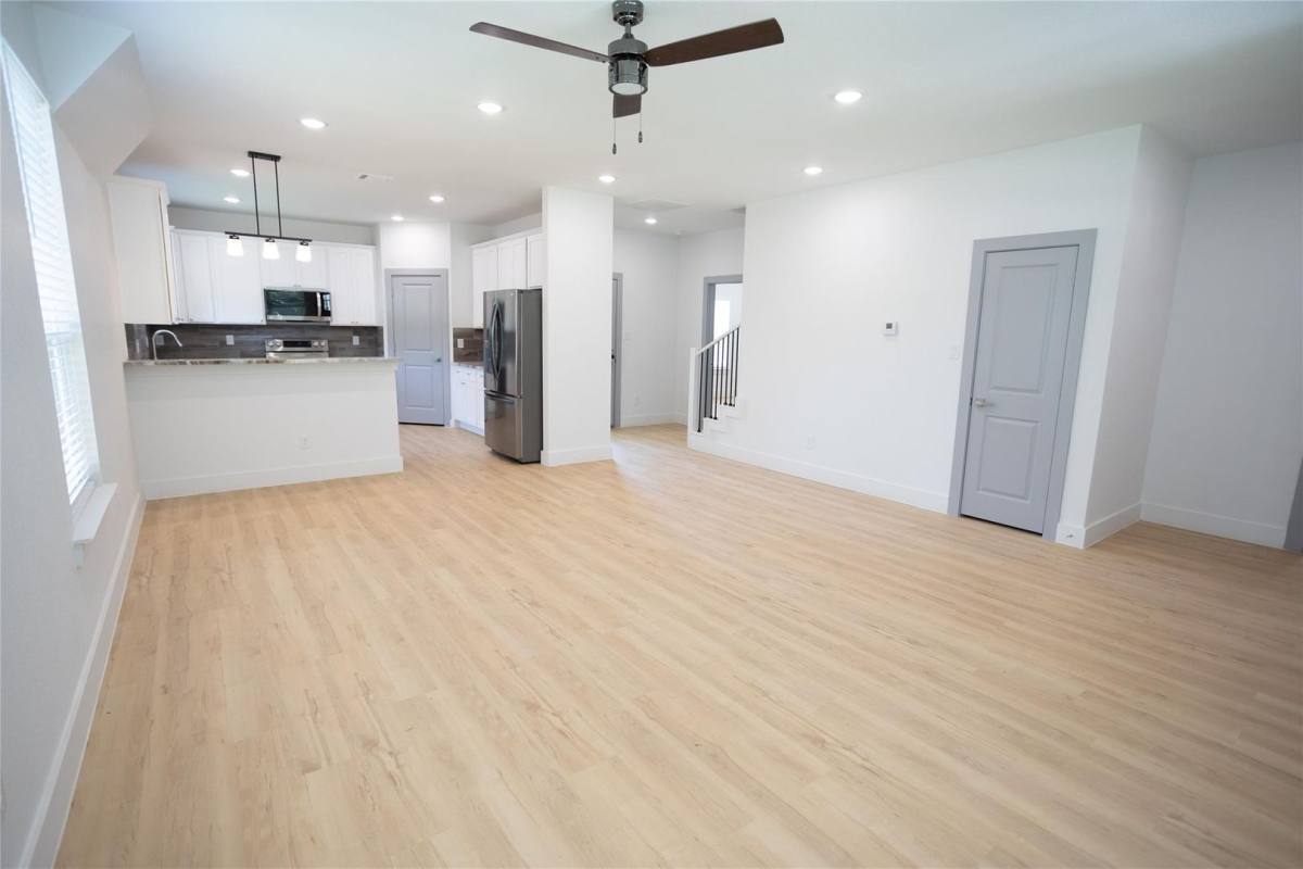 Apartment for rent at 3817 Winfield Ave, Fort Worth, TX 76109