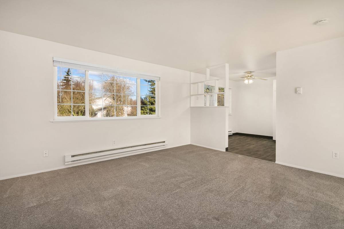 Apartment for rent at 344 7th St SE, Puyallup, WA 98372