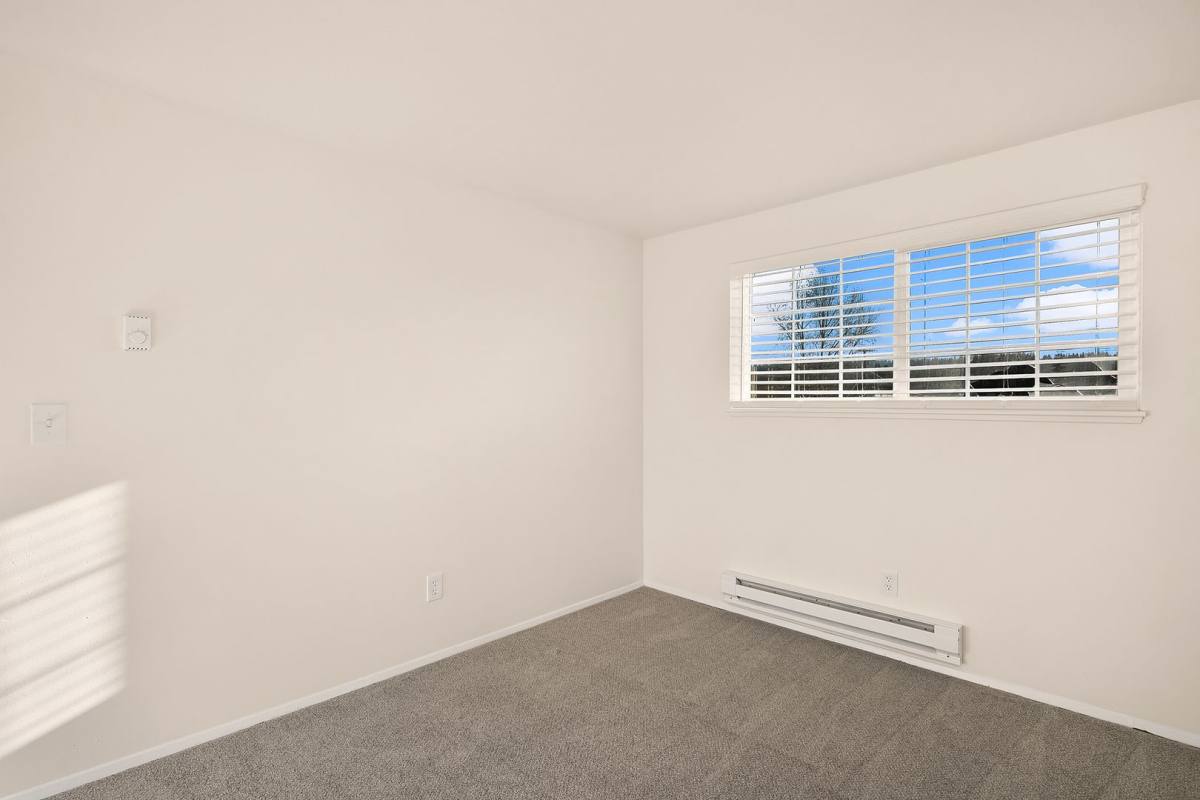Apartment for rent at 344 7th St SE, Puyallup, WA 98372