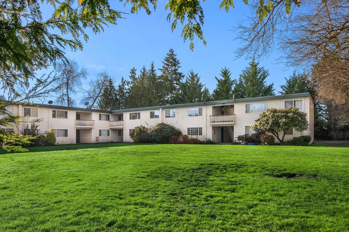 Apartment for rent at 344 7th St SE, Puyallup, WA 98372