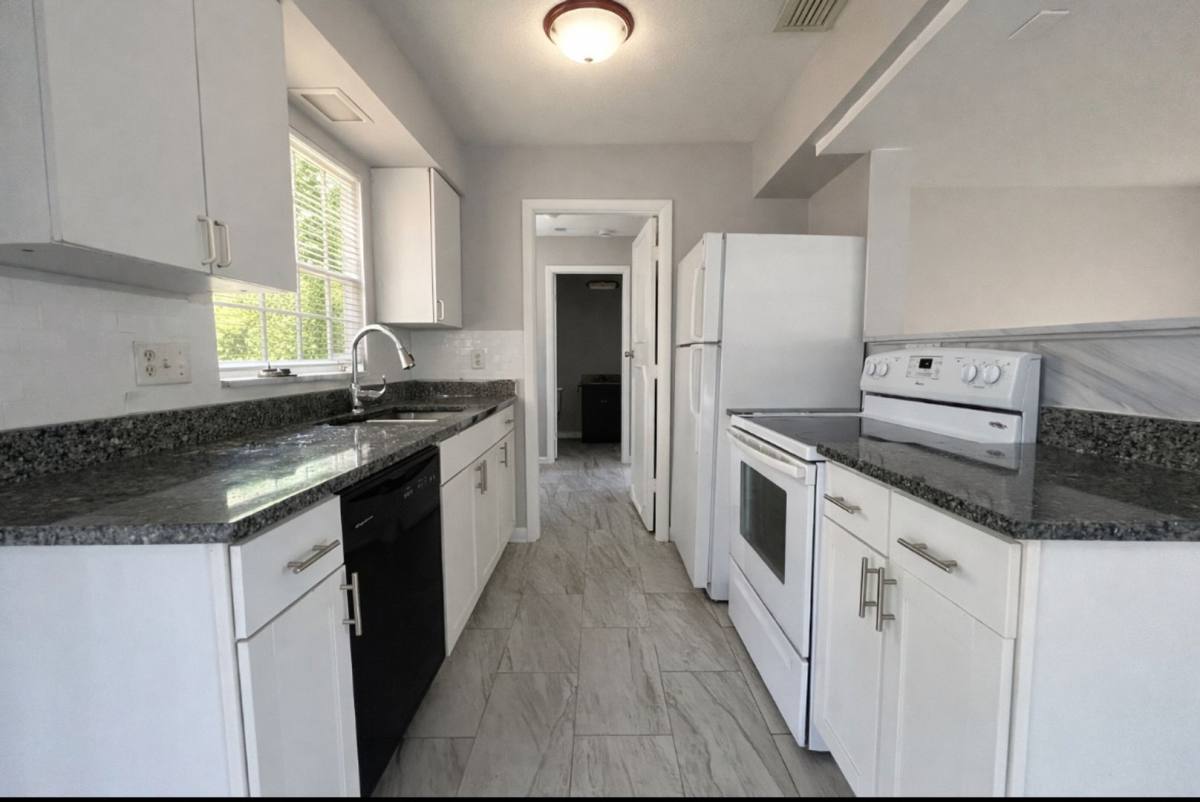 House for rent at 424 Cactus Circle, Lehigh Acres, FL 33936