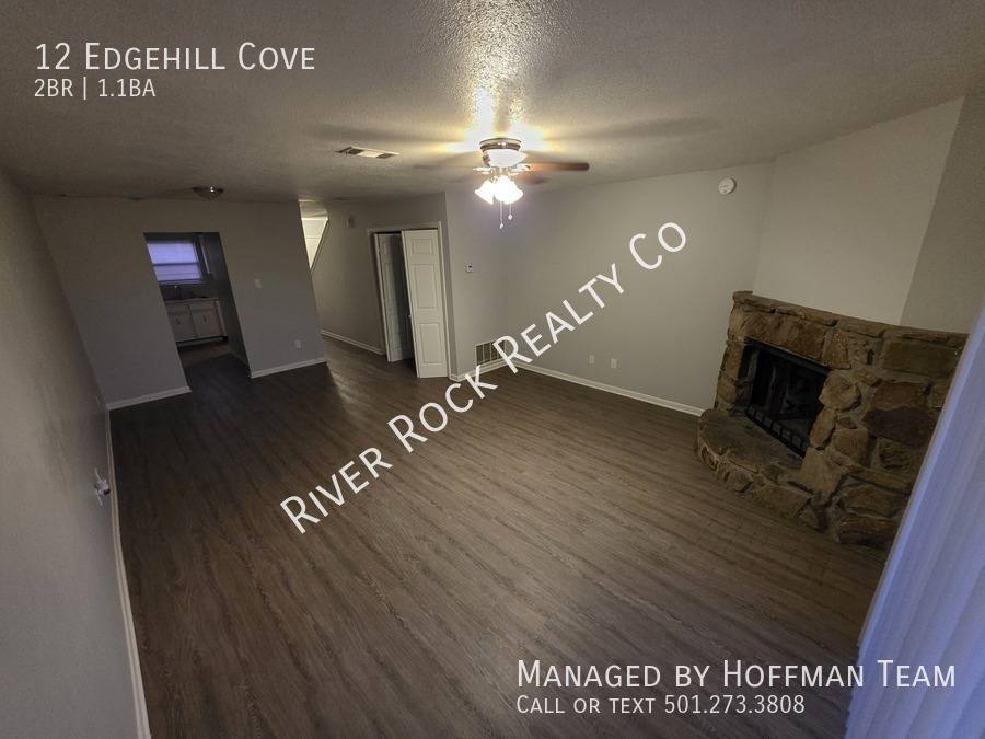 Townhouse for rent at 12 Edgehill Cove, Maumelle, AR 72113