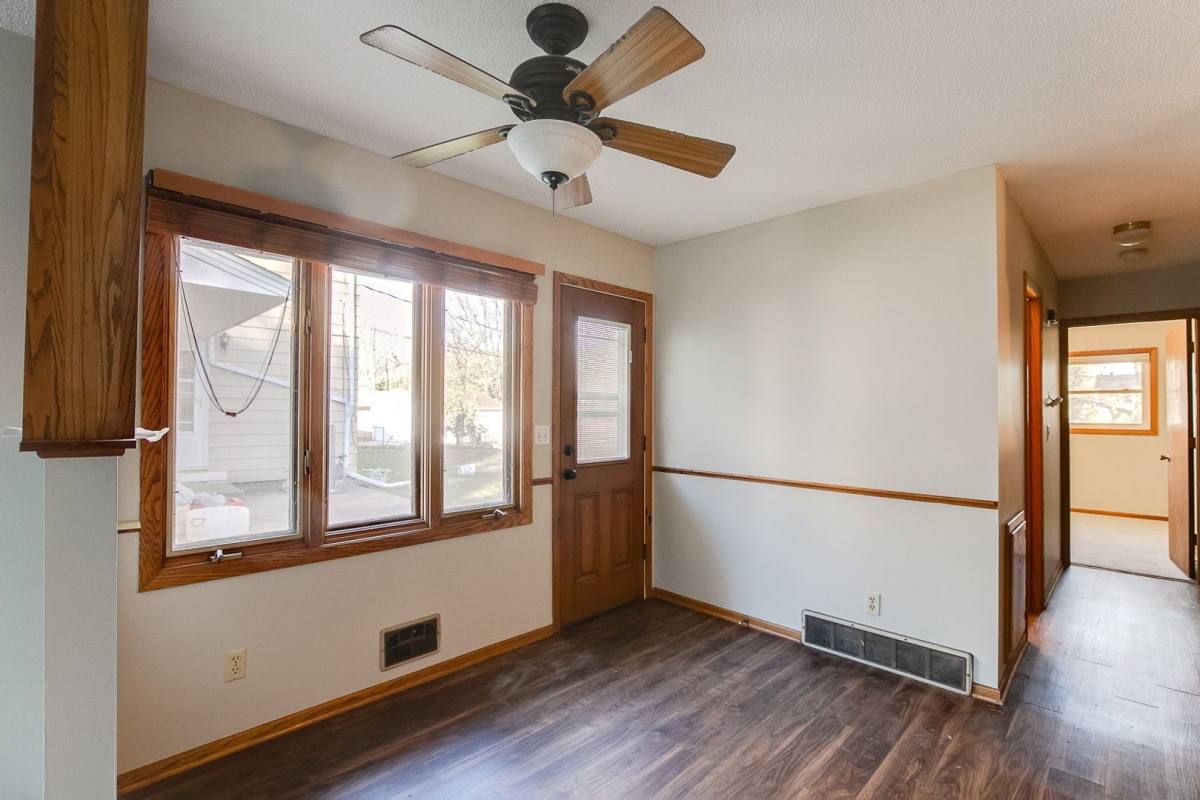 Apartment for rent at 1663 - 1665 Leone Ave E, Saint Paul, MN 55106