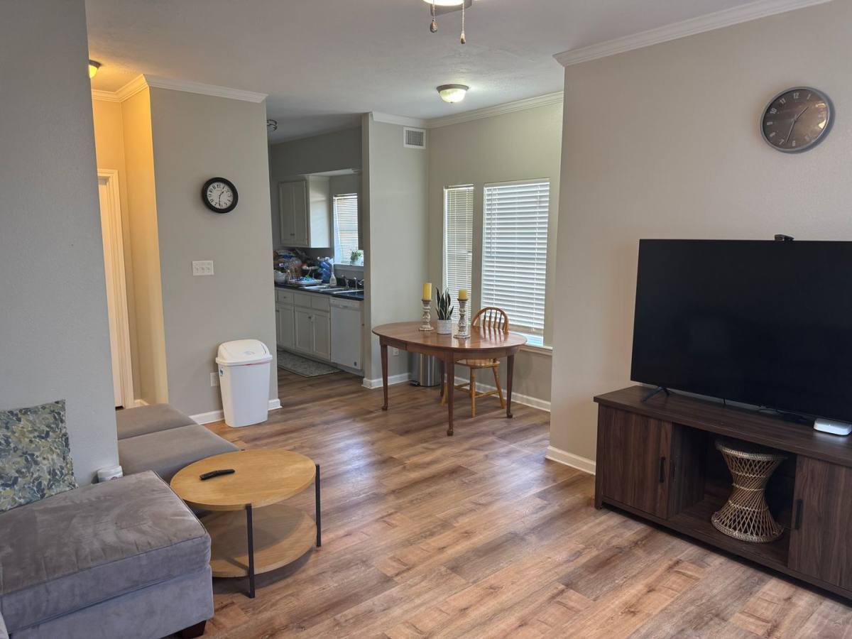 House for rent at 1503 Hollowhill A, Bryan, TX 77802