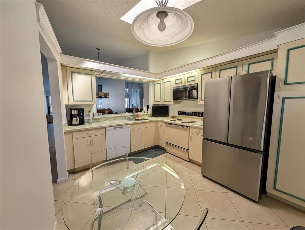 Apartment for rent at 5895 Autumn Lake Lane #5895A, Boynton Beach, FL 33437