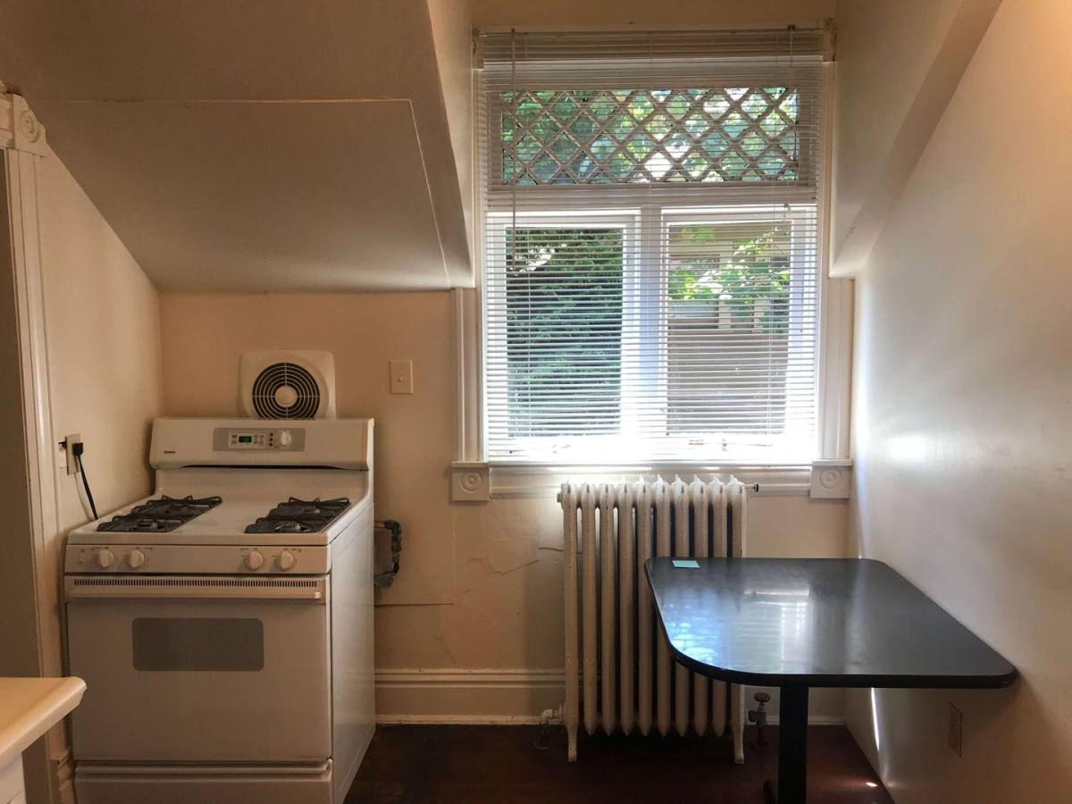 Apartment for rent at 910 N Garden St, Bellingham, WA 98225