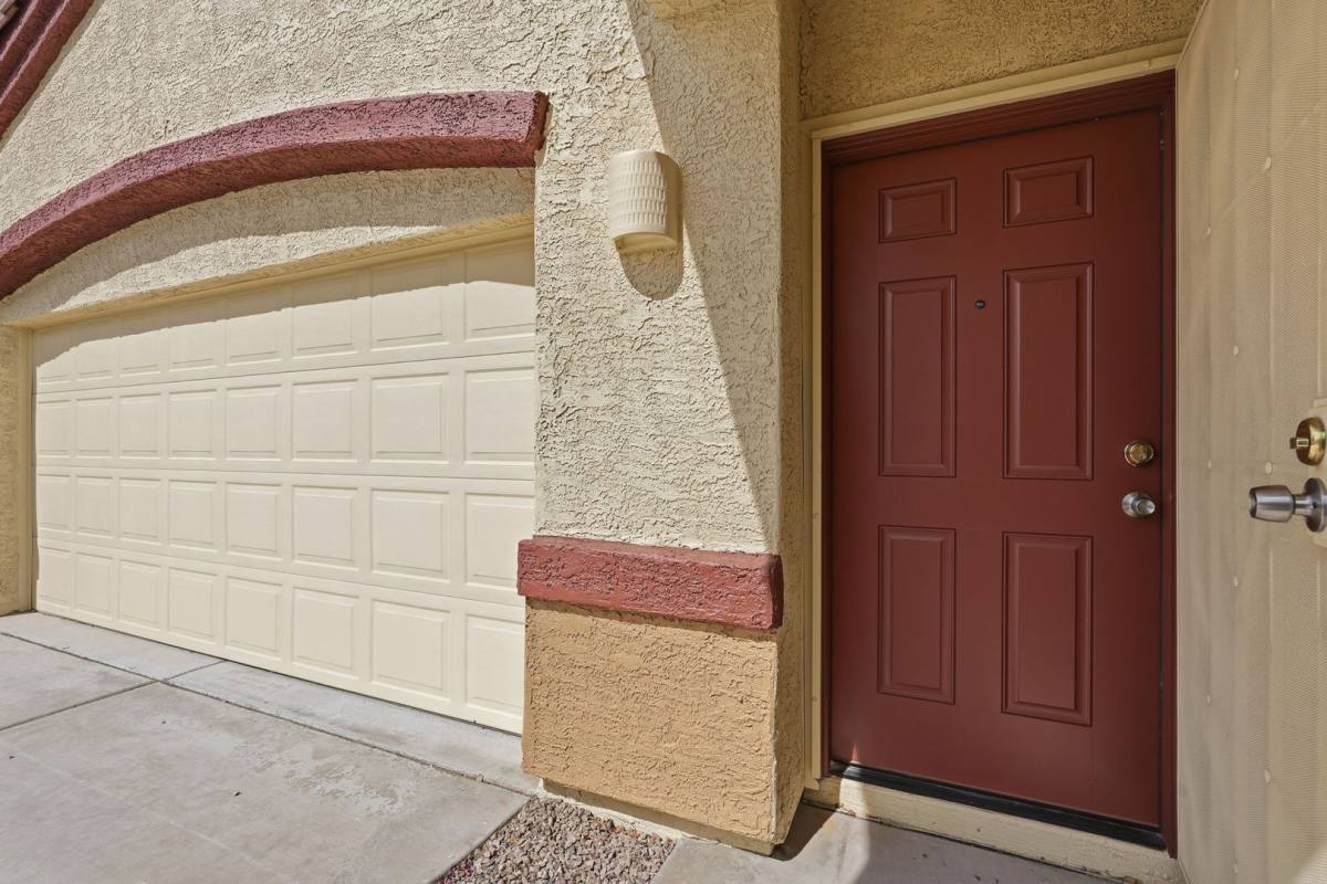 House for rent at 6658 S Stone Fly Dr, Tucson, AZ 85757