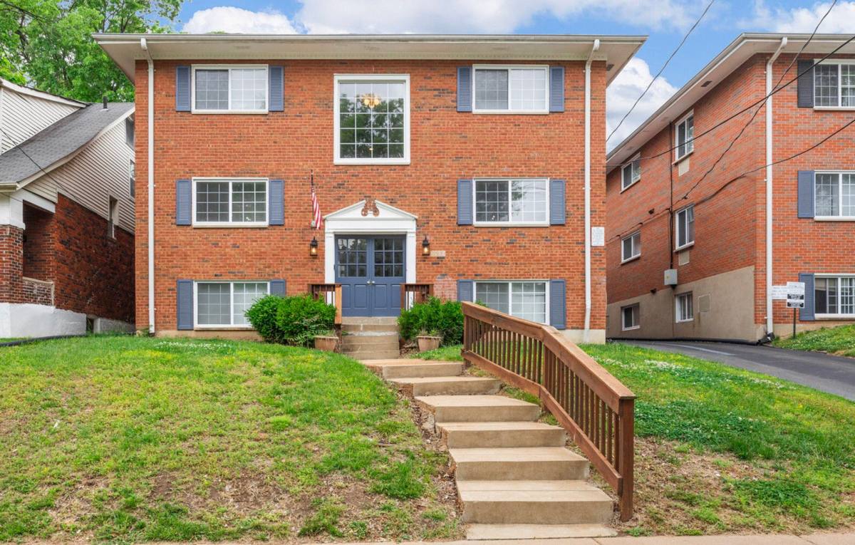 Apartment for rent at 2507-09 Bellevue Ave, Saint Louis, MO 63143