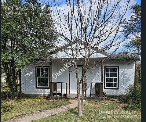 House for rent at 601 Royal St, Cleburne, TX 76031