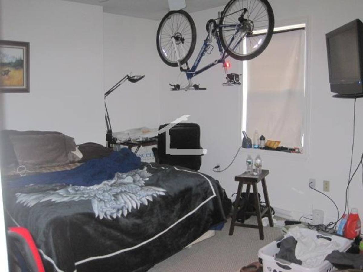 Townhouse for rent at 2 Clevemont St #2, Allston, MA 02134