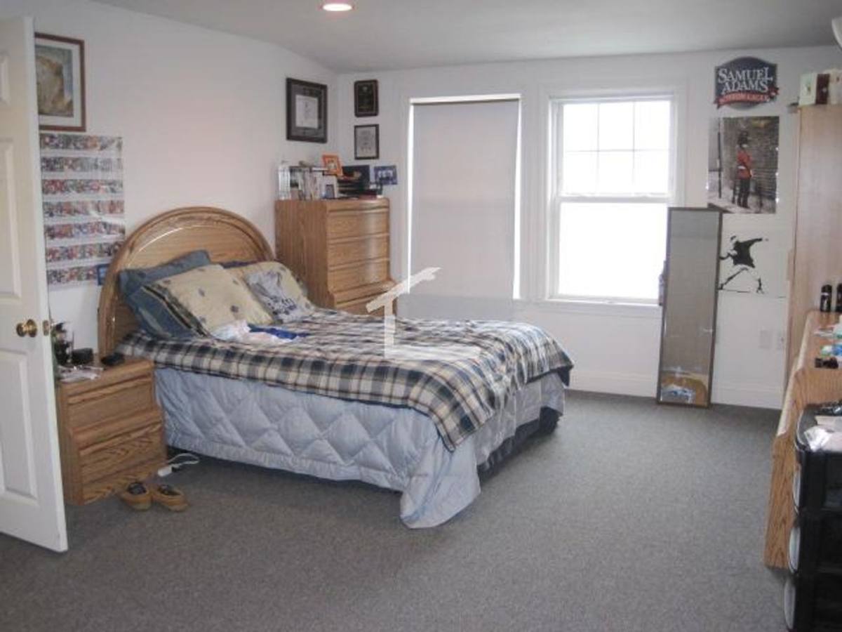 Townhouse for rent at 2 Clevemont St #2, Allston, MA 02134