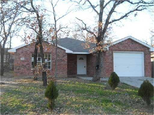 Apartment for rent at 1415 Amity Lane, Dallas, TX 75217