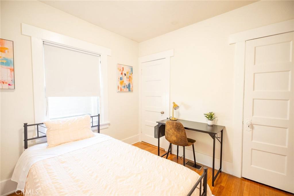 Apartment for rent at 45 N Meridith Ave #45, Pasadena, CA 91106