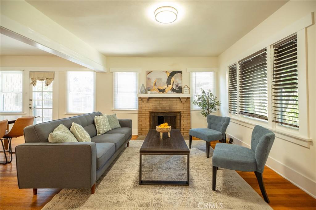 Apartment for rent at 45 N Meridith Ave #45, Pasadena, CA 91106