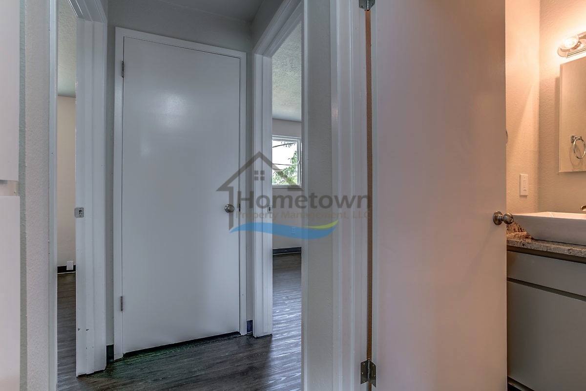 Apartment for rent at 110 E Borah Ave, Coeur D Alene, ID 83814
