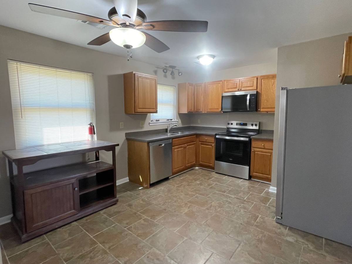 House for rent at 1101 Lehman Dr, Jacksonville, AR 72076