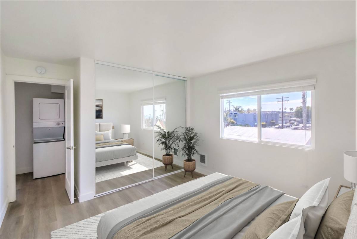 Townhouse for rent at 1037 S Cleveland St, Oceanside, CA 92054
