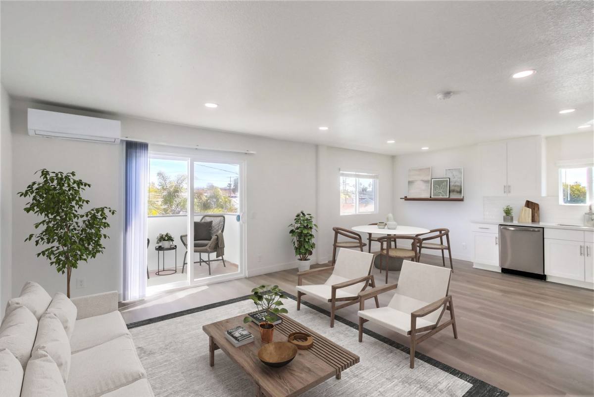 Townhouse for rent at 1037 S Cleveland St, Oceanside, CA 92054