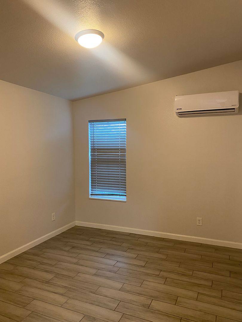 Apartment for rent at 112 Oelkers, San Antonio, TX 78204