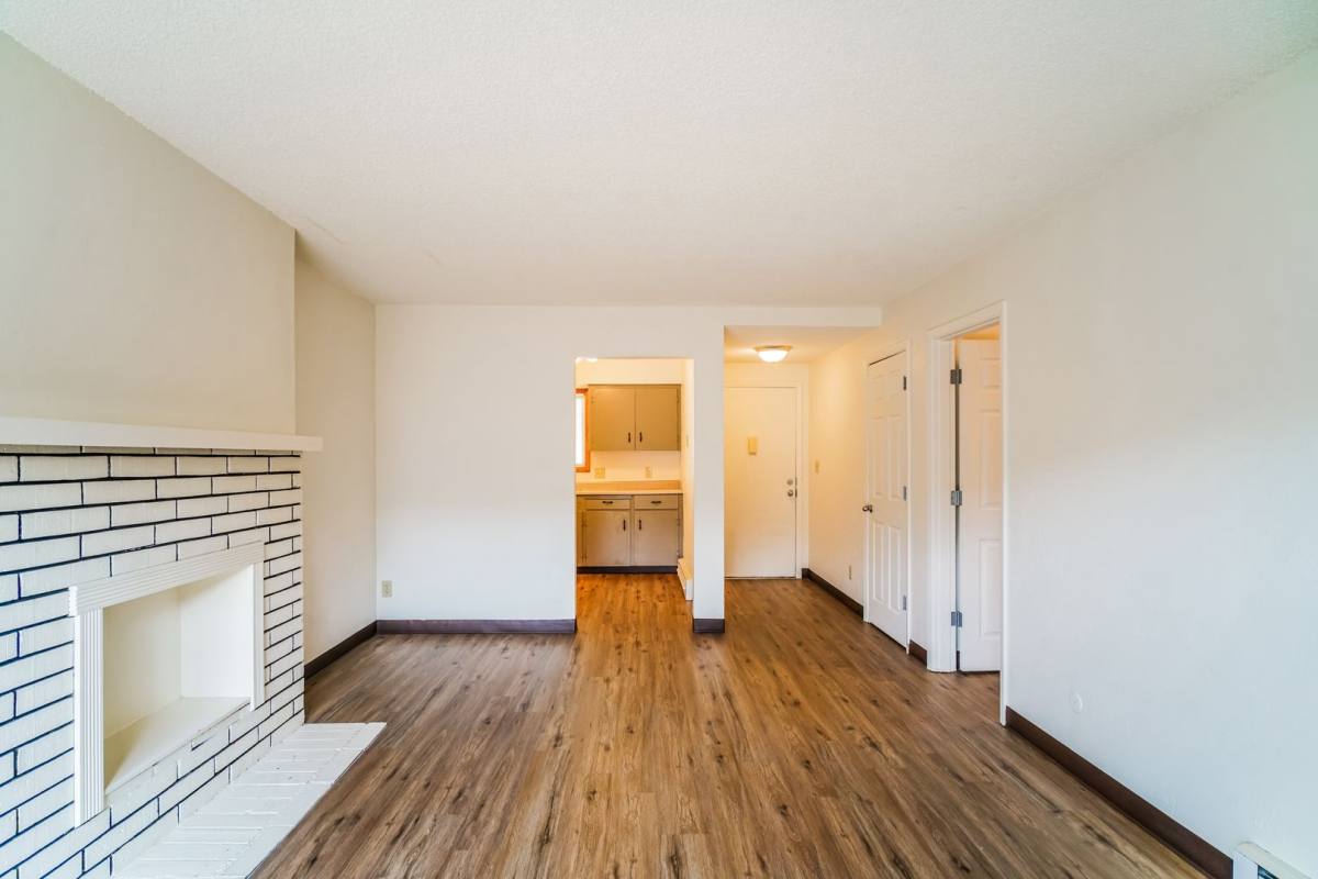 Apartment for rent at 807-889 Liberty St SE, Salem, OR 97302
