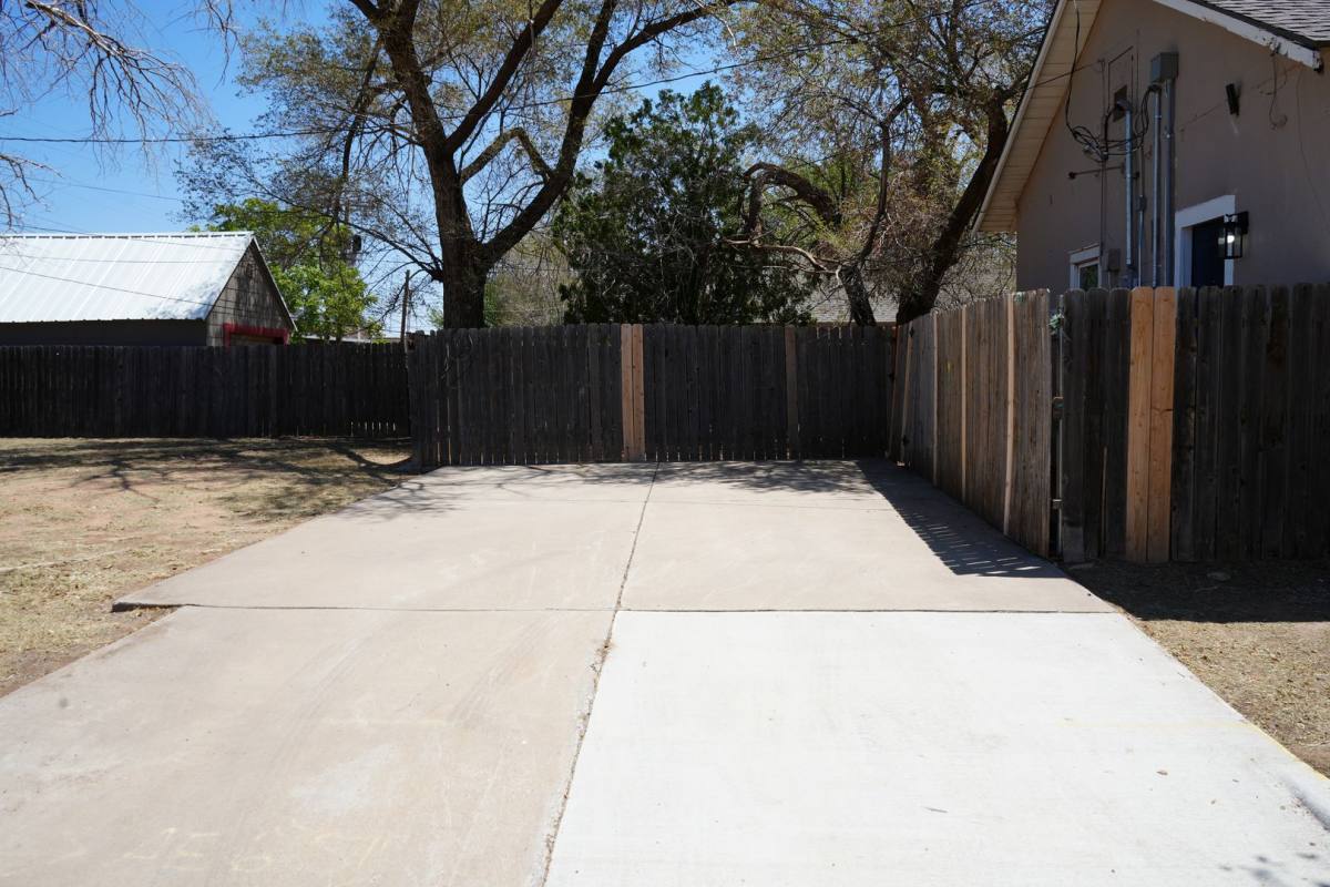 Townhouse for rent at 2324 20th, Lubbock, TX 79411