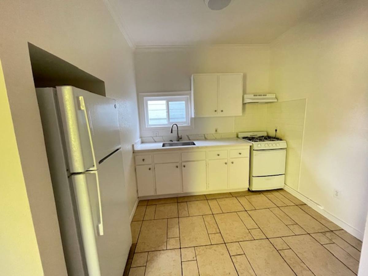 Apartment for rent at 1121 Campbell St, Oakland, CA 94607