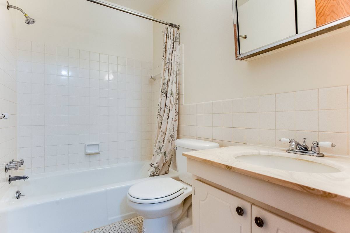 Apartment for rent at 5800 - 42nd Ave N, Minneapolis, MN 55422
