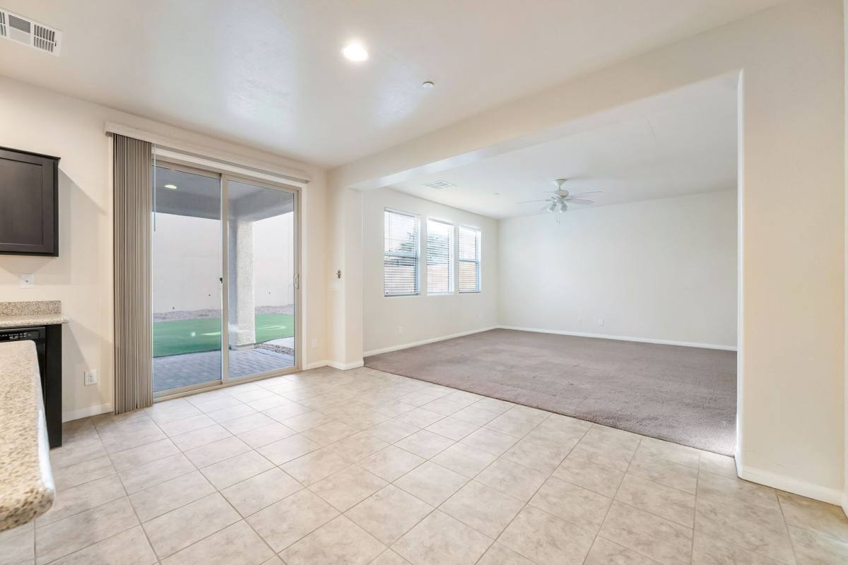 House for rent at 988 Via Del Campo, Henderson, NV 89011