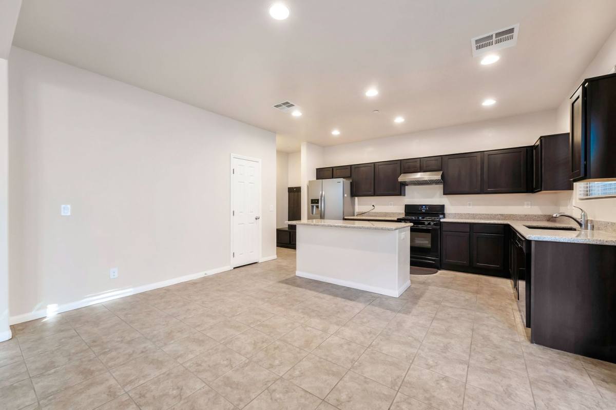 House for rent at 988 Via Del Campo, Henderson, NV 89011