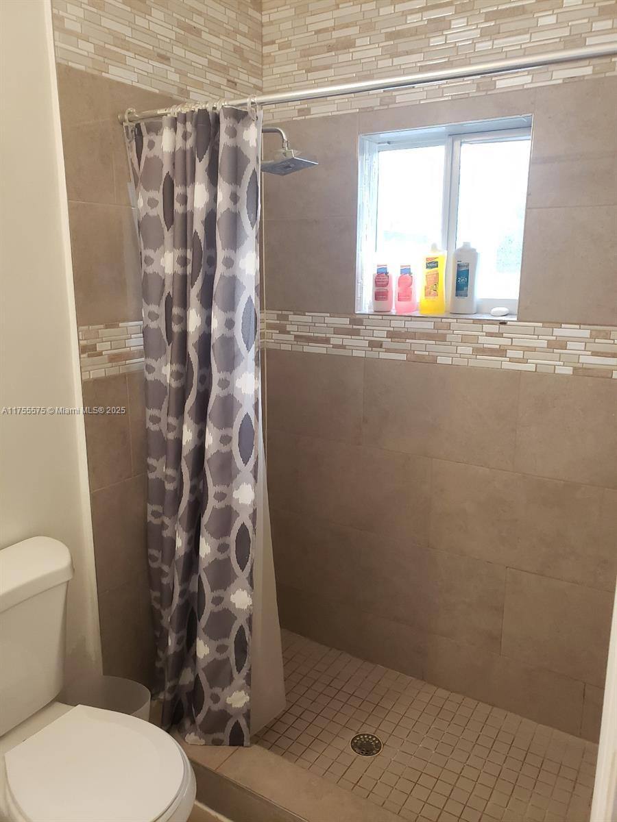 Apartment for rent at 325 NW 52nd St, Miami, FL 33127