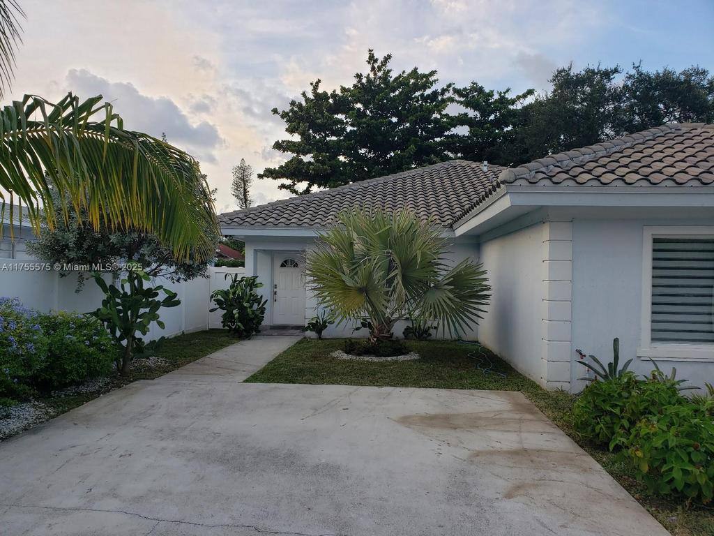 Apartment for rent at 325 NW 52nd St, Miami, FL 33127