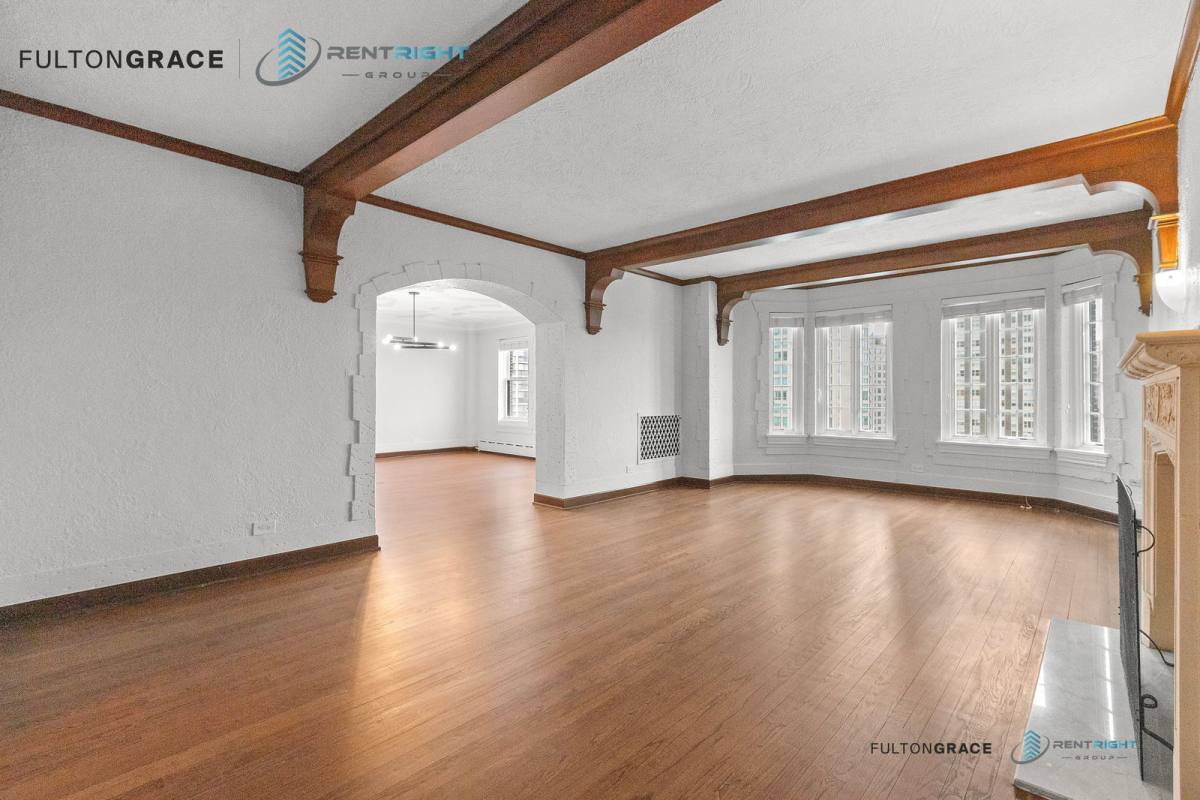 Apartment for rent at 534 W Stratford Place #11E, Chicago, IL 60657