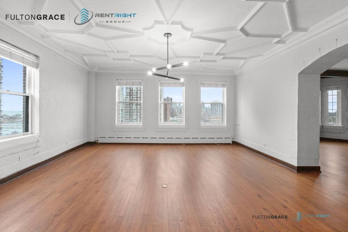 Apartment for rent at 534 W Stratford Place #11E, Chicago, IL 60657