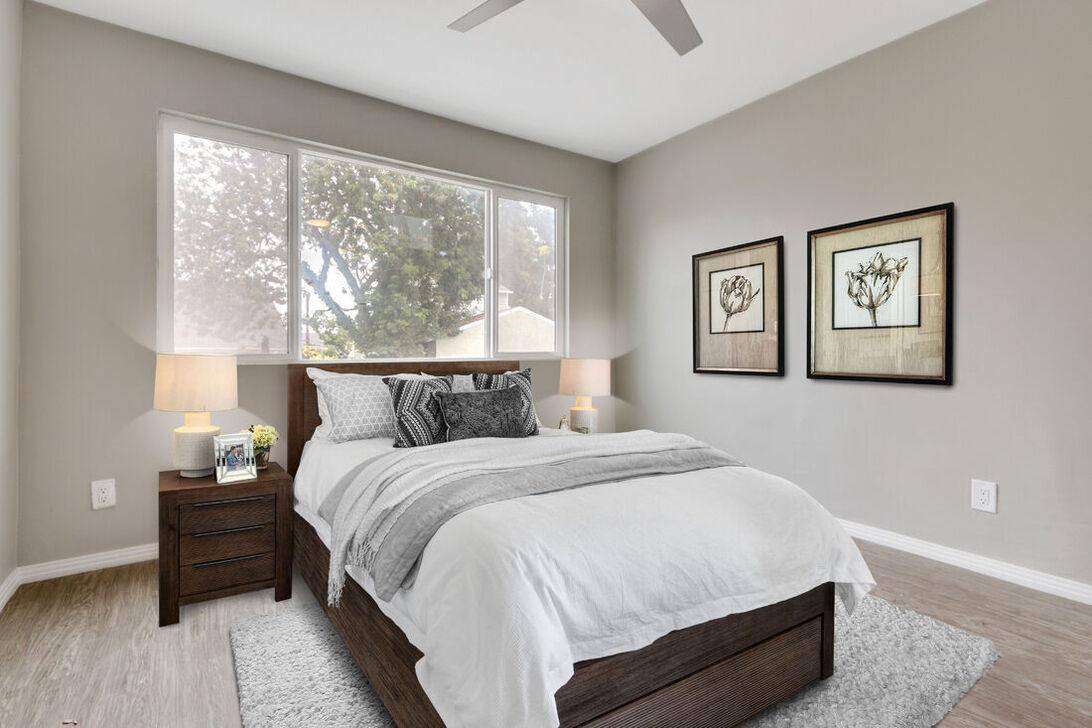 Apartment for rent at 2727 6th St, Santa Monica, CA 90405