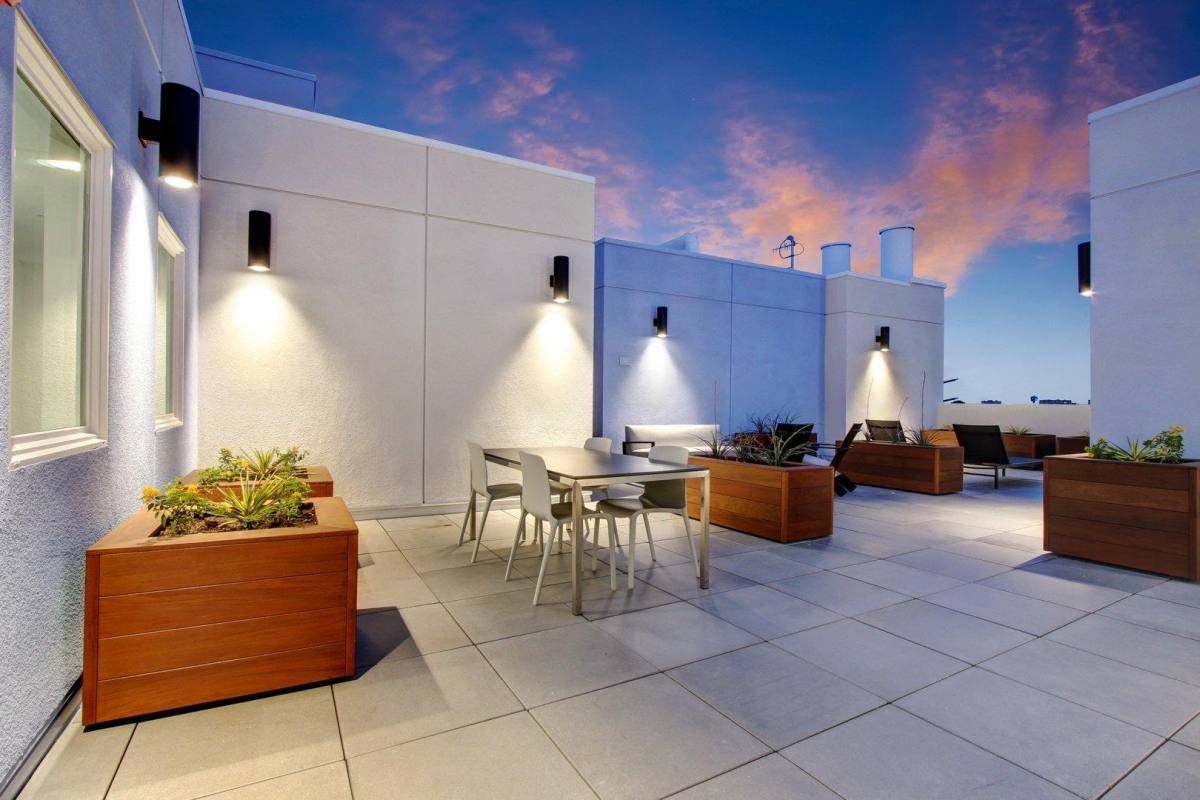 Apartment for rent at 3827 Frances Ave #205, Los Angeles, CA 90066