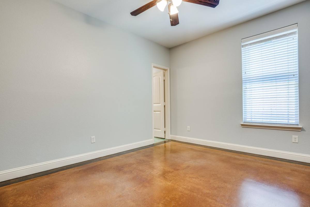Townhouse for rent at 2714 Merida Ave, Fort Worth, TX 76109