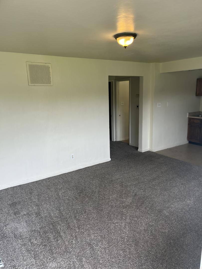 Apartment for rent at 1917 Weaver St #3, Dayton, OH 45417