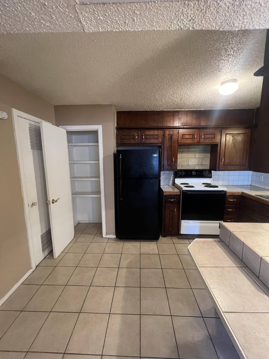 Apartment for rent at 124 Temple Ave, Lubbock, TX 79415