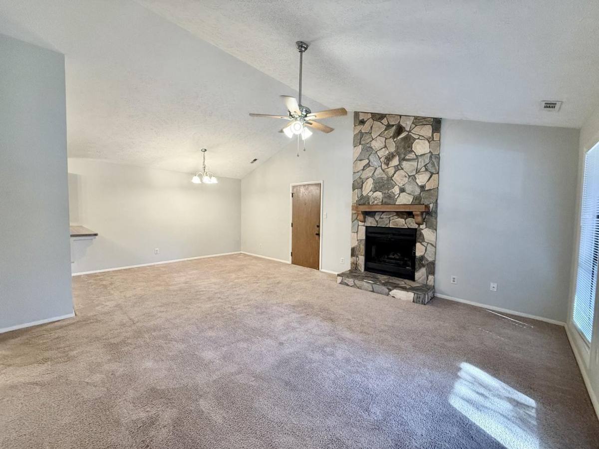 Townhouse for rent at Briar Cliffe Condominiums, 1808-5 Tryon Dr #1, Fayetteville, NC 28303