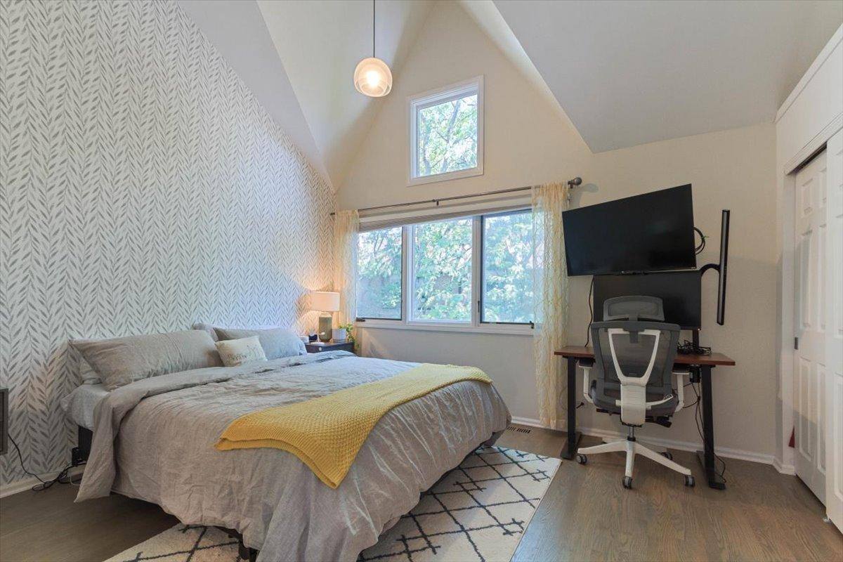 Townhouse for rent at 2744 N Janssen Ave, Chicago, IL 60614
