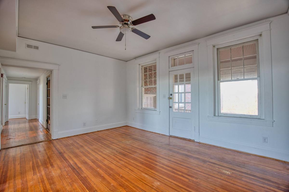 Condo for rent at Colonial Place, 230 E 40th St, Norfolk, VA 23504