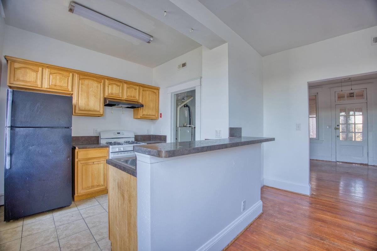 Condo for rent at Colonial Place, 230 E 40th St, Norfolk, VA 23504