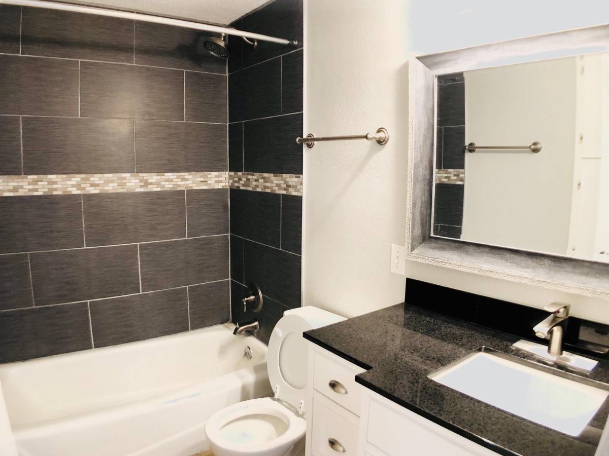 Apartment for rent at 410 E 6th St, Odessa, TX 79761