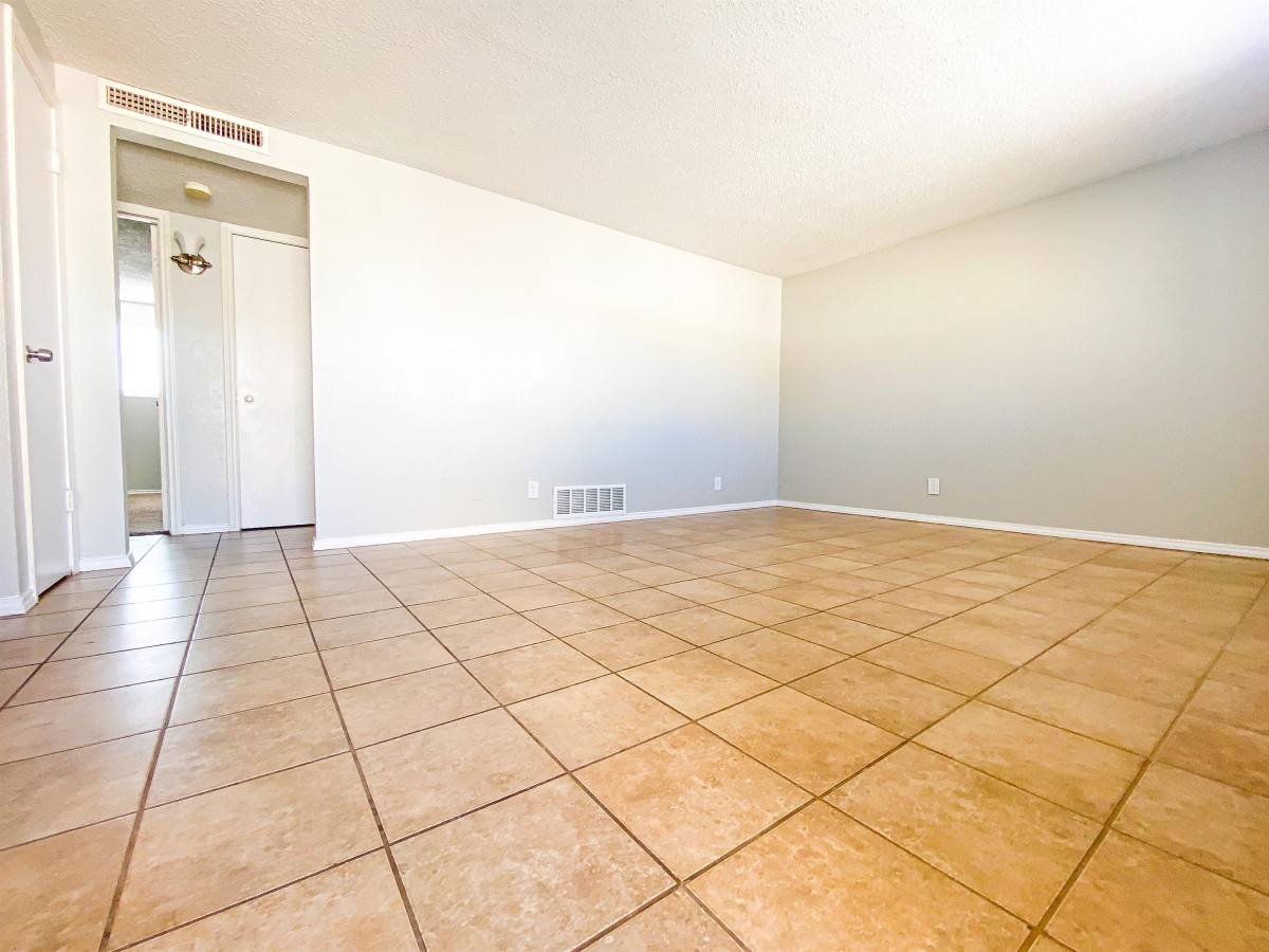 Apartment for rent at 410 E 6th St, Odessa, TX 79761