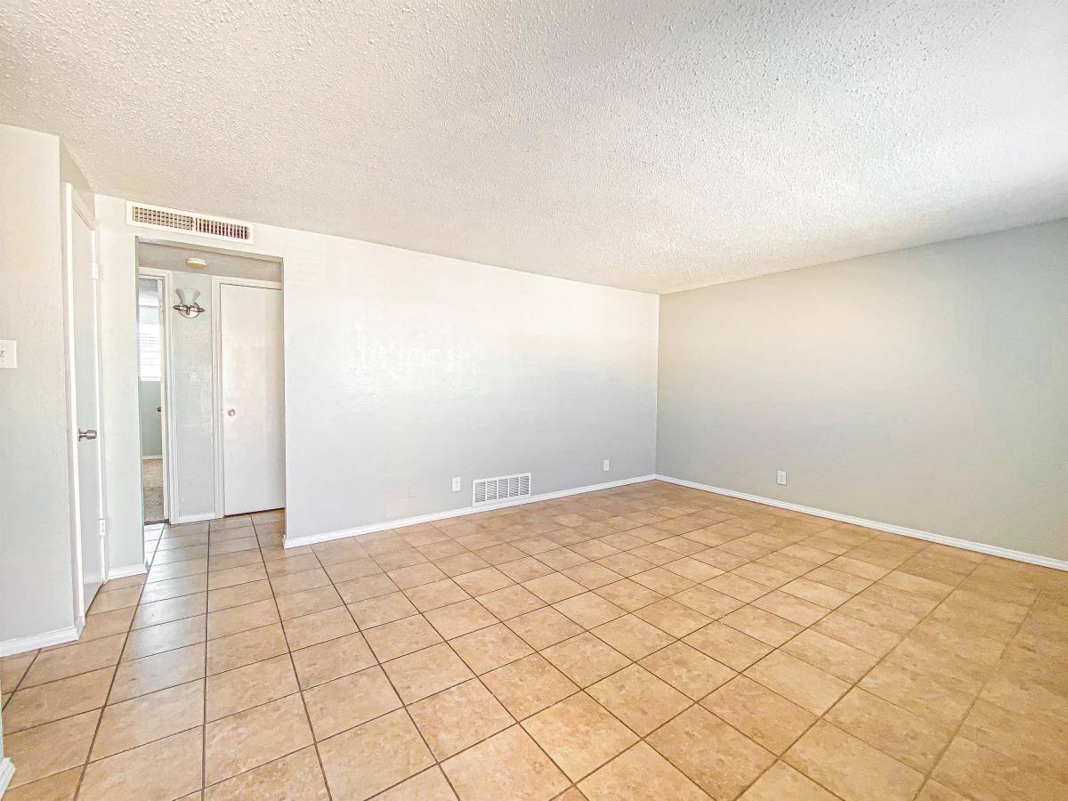 Apartment for rent at 410 E 6th St, Odessa, TX 79761