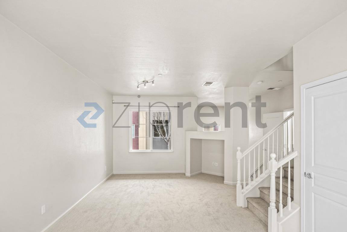 Townhouse for rent at 2858 10th St, San Pablo, CA 94806