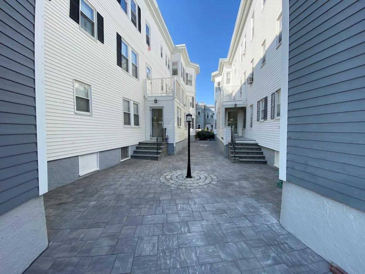 Apartment for rent at 90 Winthrop Shore Dr #A1, Winthrop, MA 02152
