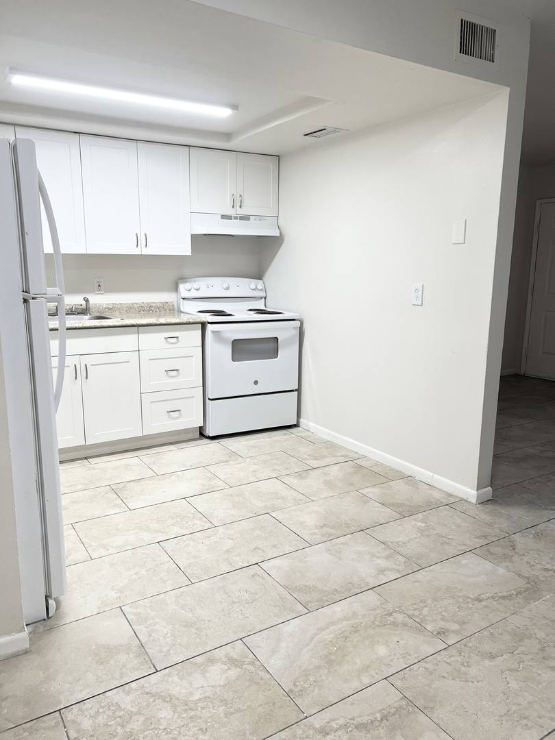 Apartment for rent at 1913 N Haverhill Rd #7, West Palm Beach, FL 33417
