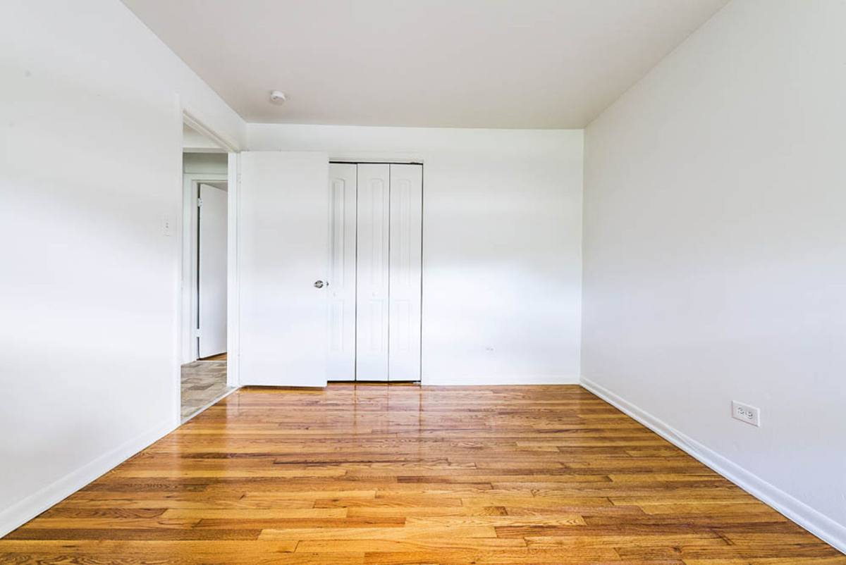 Apartment for rent at 14015-19 S Tracy Ave, Riverdale, IL 60827