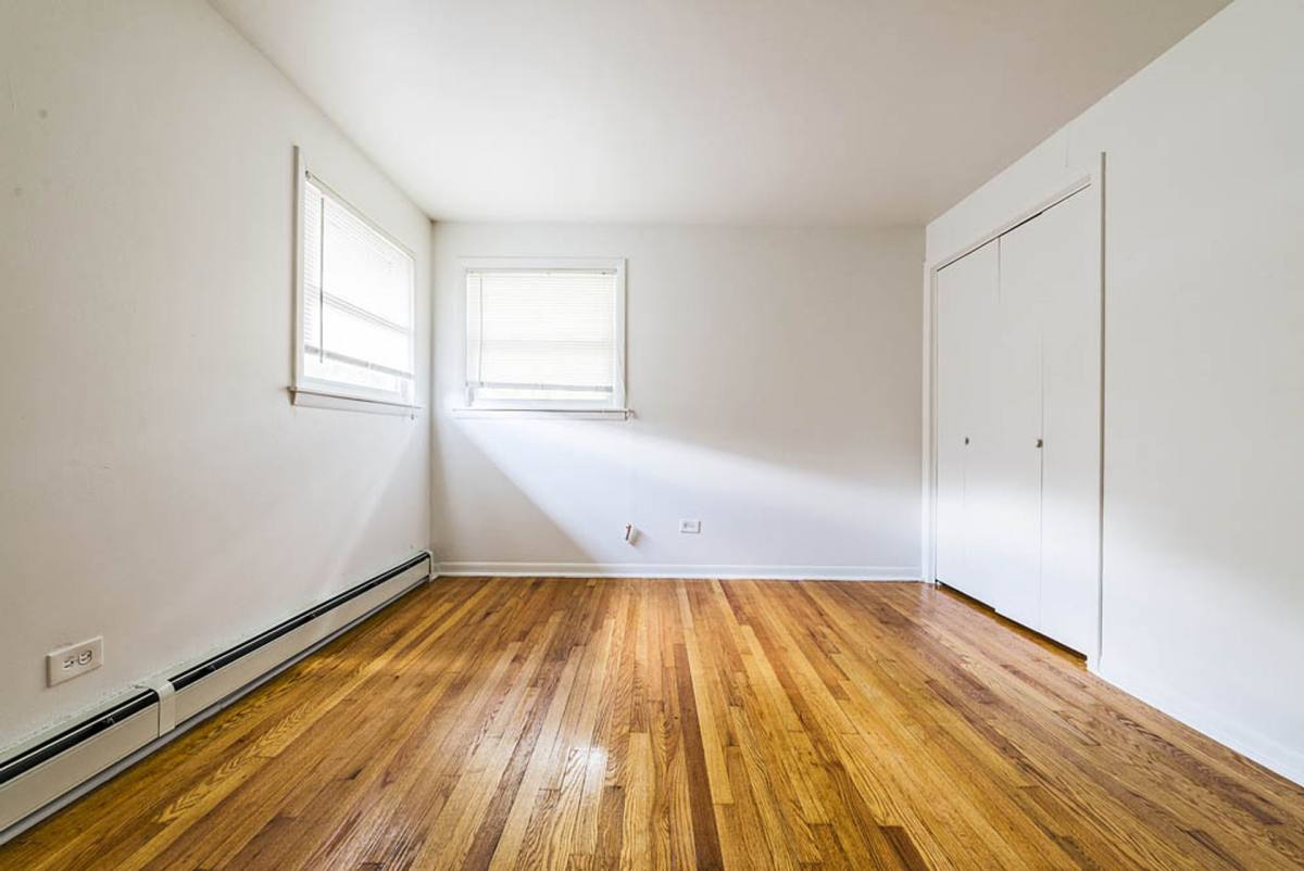 Apartment for rent at 14015-19 S Tracy Ave, Riverdale, IL 60827